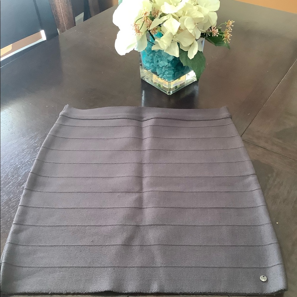 Stretch mini skirt